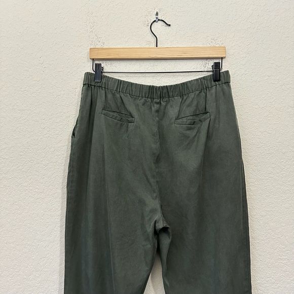 VETTA The Tencel Tapered Pants High Waisted Elastic Waist in Olive - Picture 7 of 13
